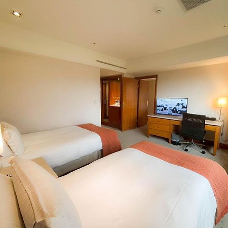 Hione Holiday Hotel ไทเป ภายนอก รูปภาพ