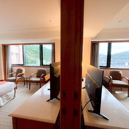Hione Holiday Hotel ไทเป ภายนอก รูปภาพ