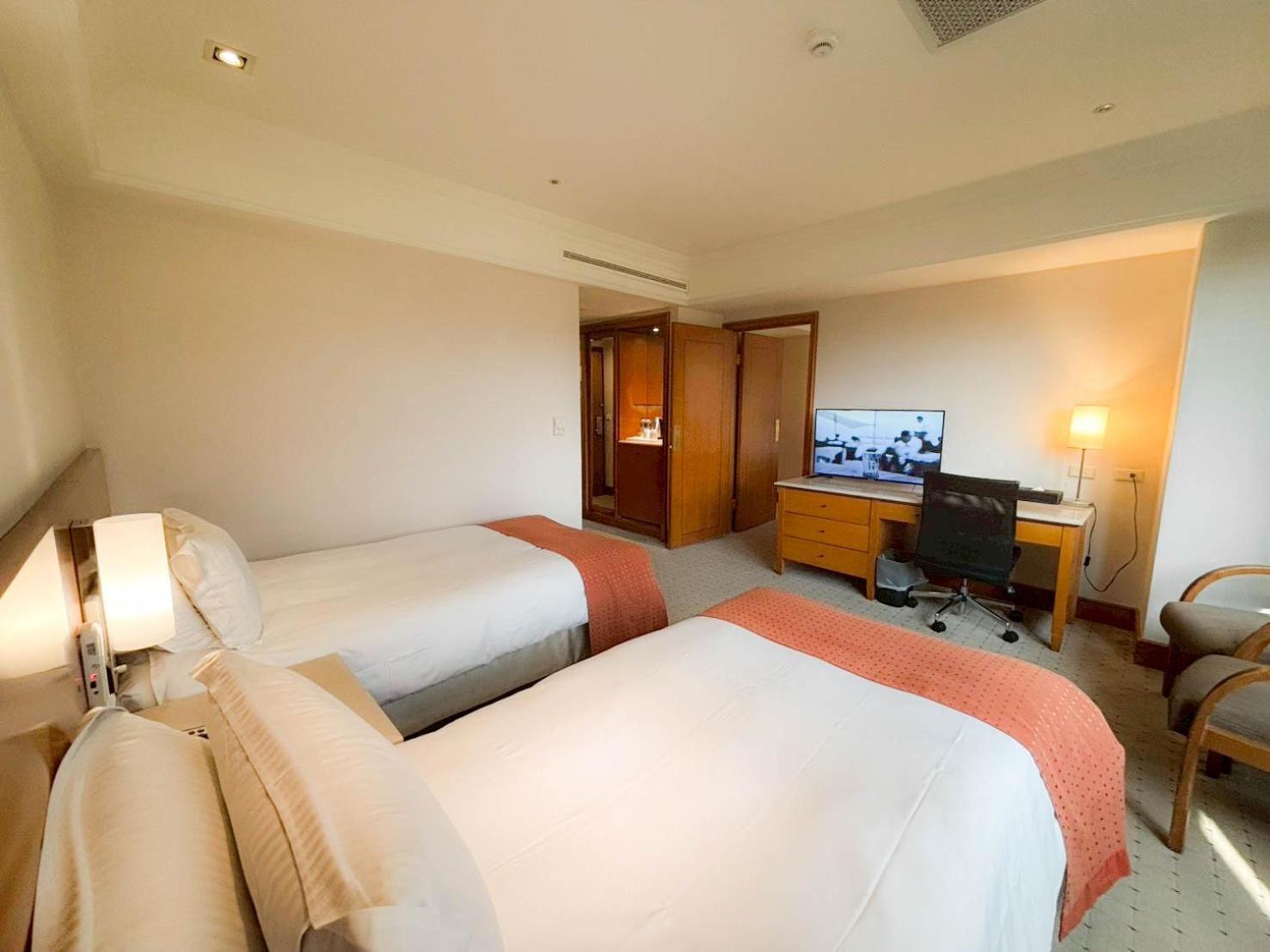 Hione Holiday Hotel ไทเป ภายนอก รูปภาพ