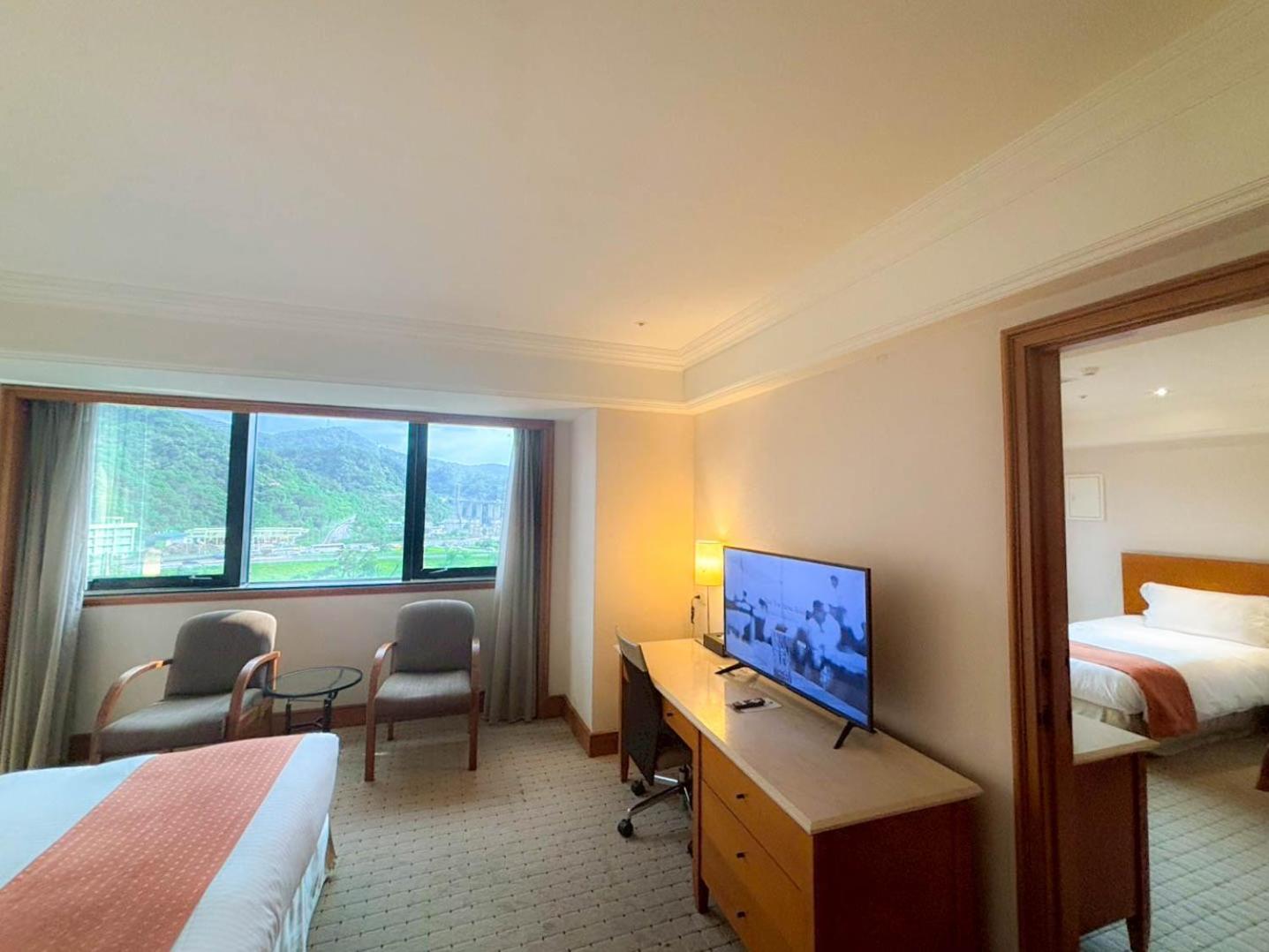 Hione Holiday Hotel ไทเป ภายนอก รูปภาพ