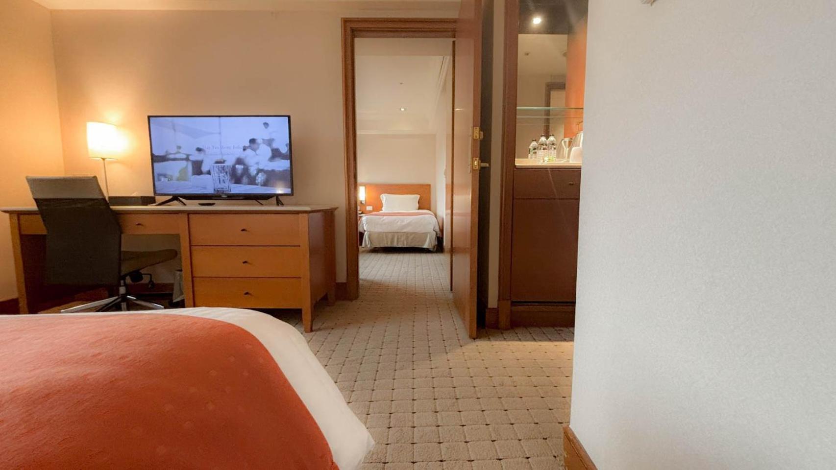 Hione Holiday Hotel ไทเป ภายนอก รูปภาพ
